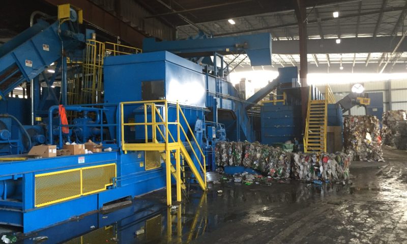 MRF and recycling facility equipment - balers and conveyors by HMS