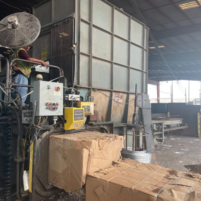 Harris HRB-8 Two Ram Baler