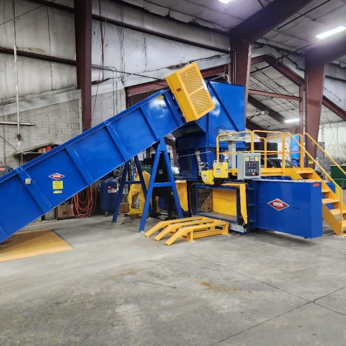 Excel 2R9D Two Ram Baler