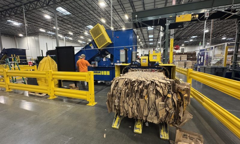 Cardboard baler for distribution center and warehouse recycling