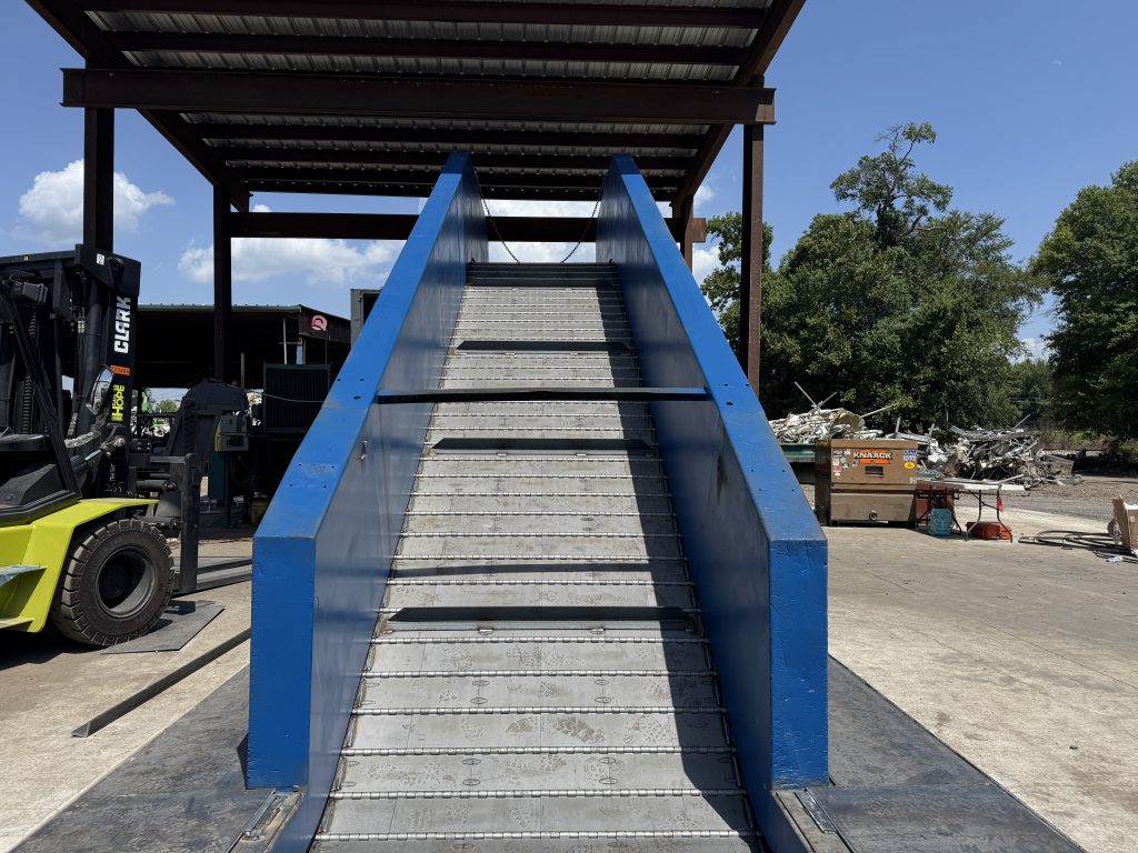 Refurbished baler infeed conveyor installed by HMS.