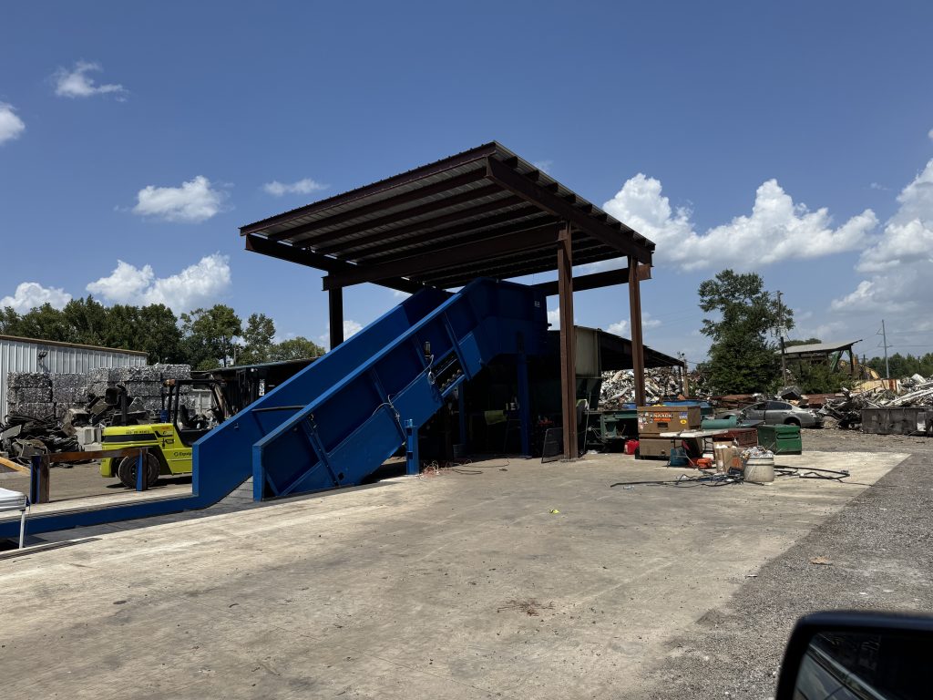 Refurbished baler infeed conveyor installed by HMS.