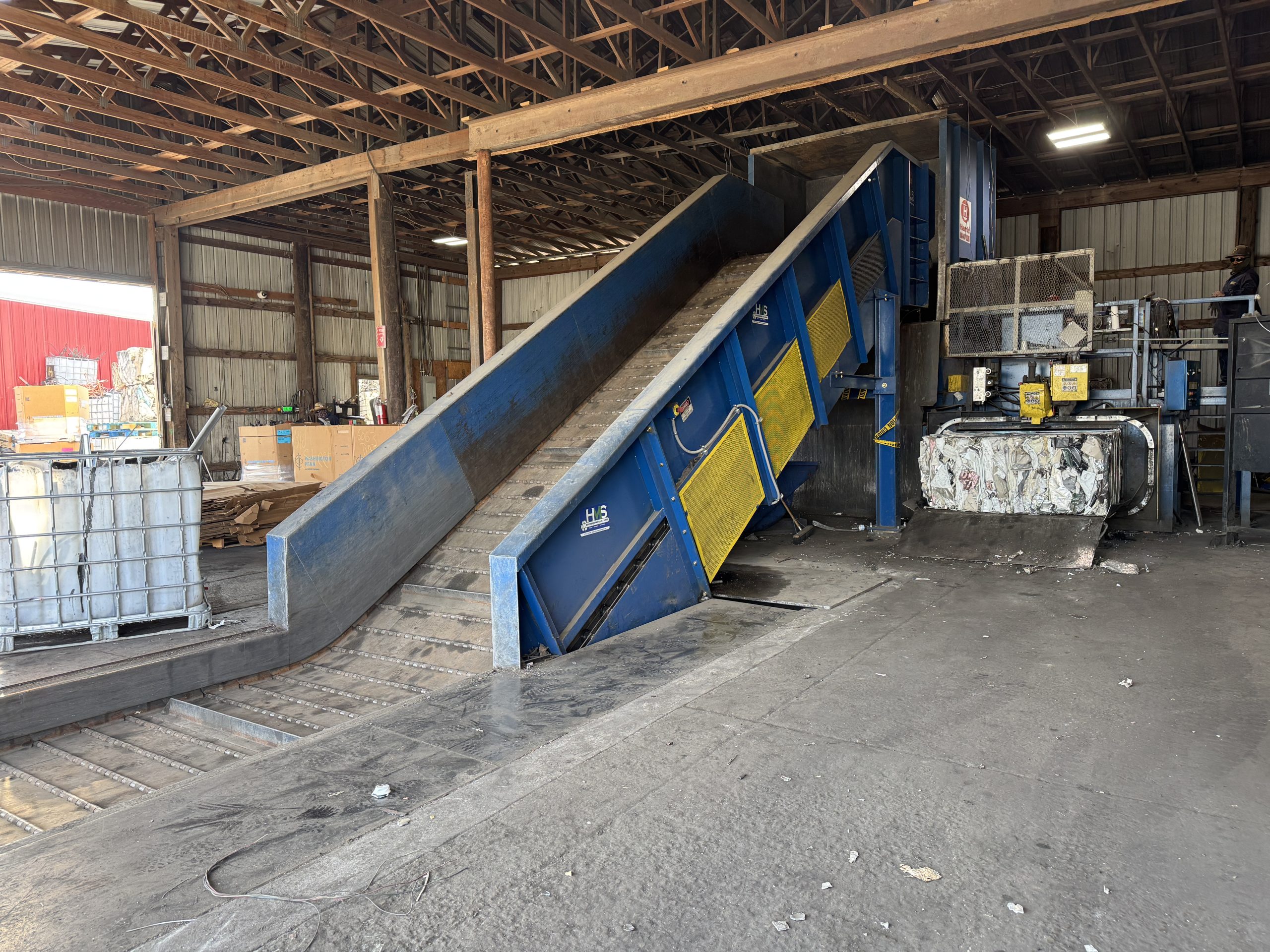 Aluminum scrap baling operation
